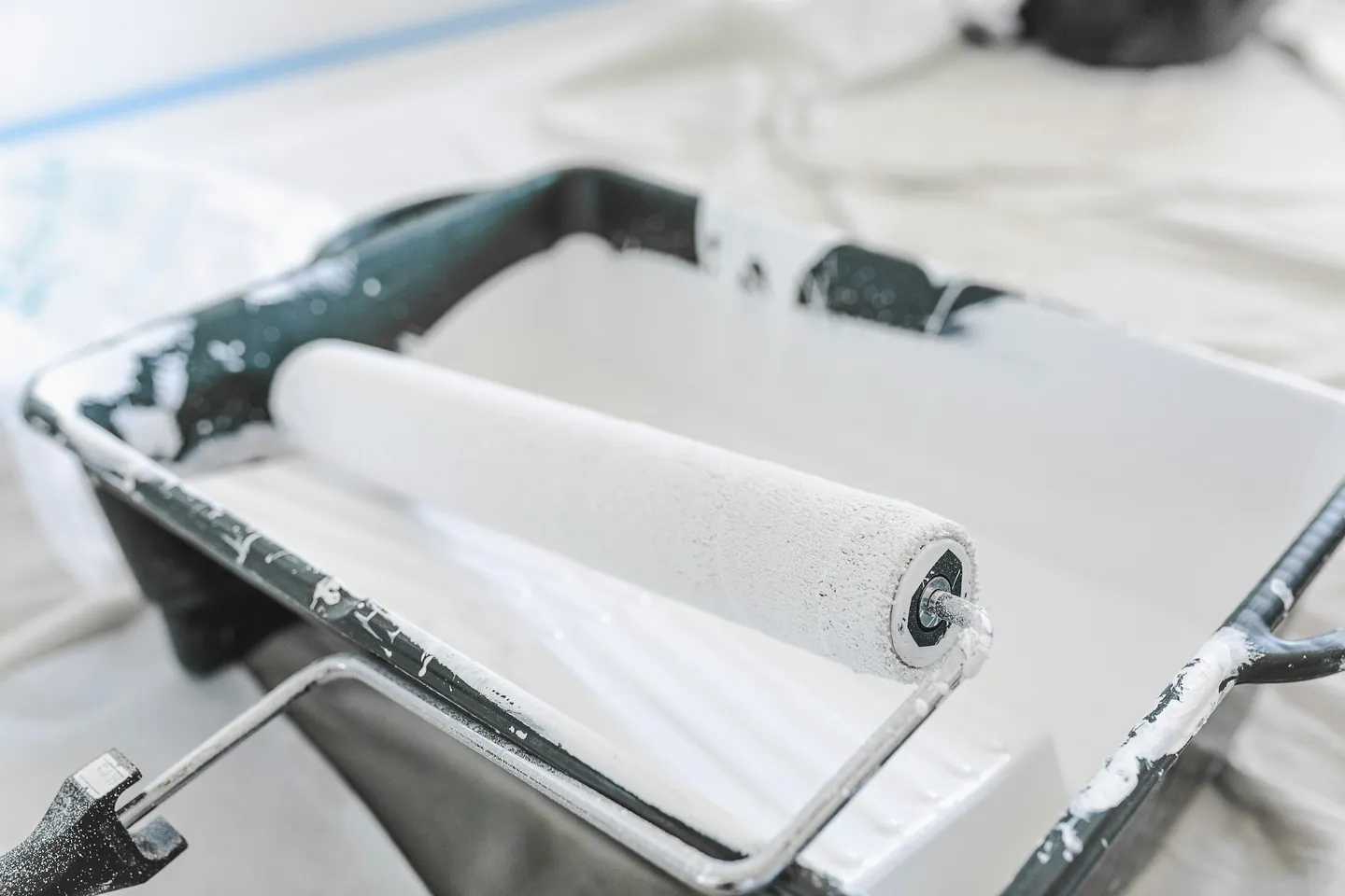 Paint roller and decorating tools